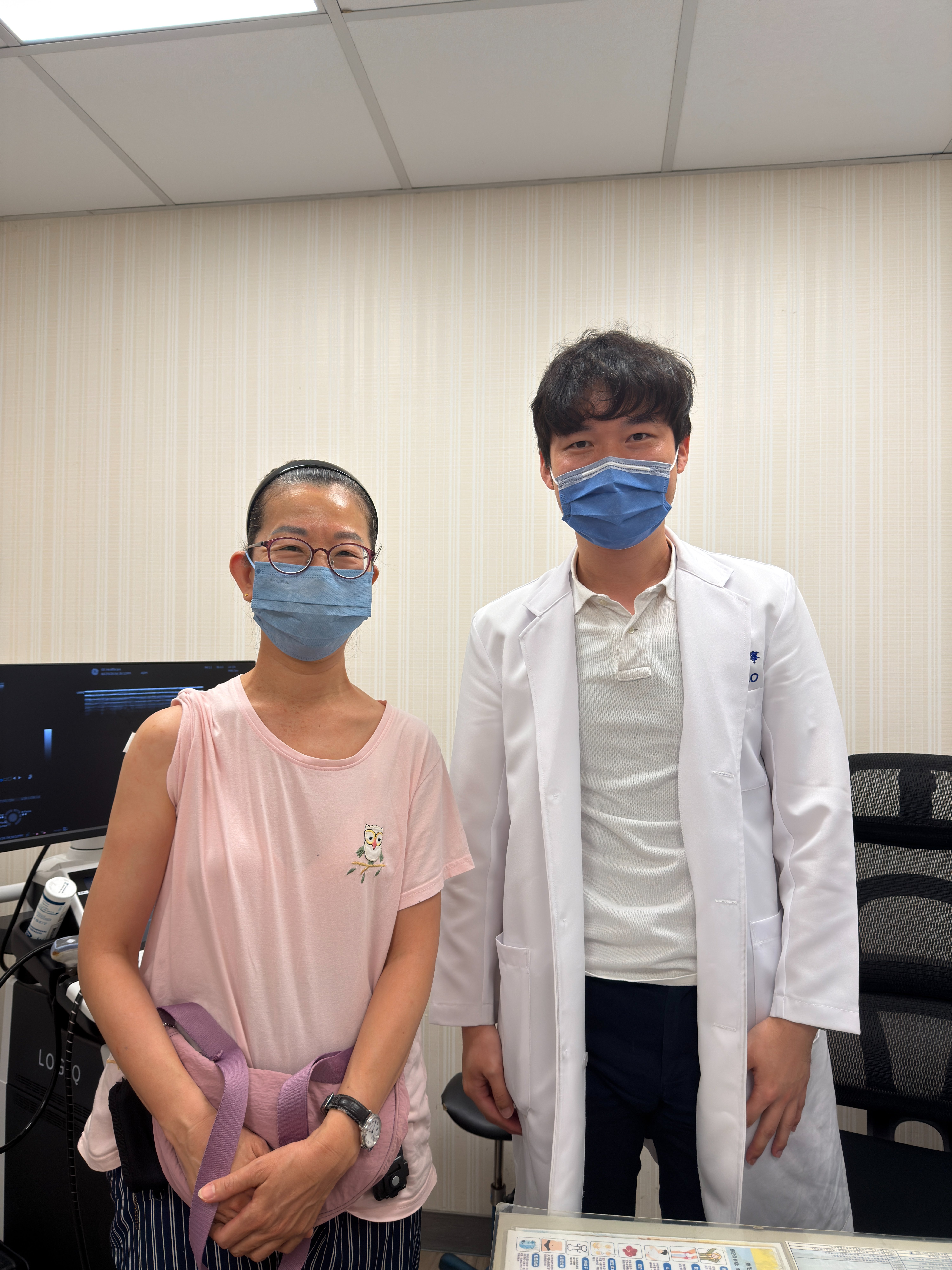 蕭又寧醫師與患者